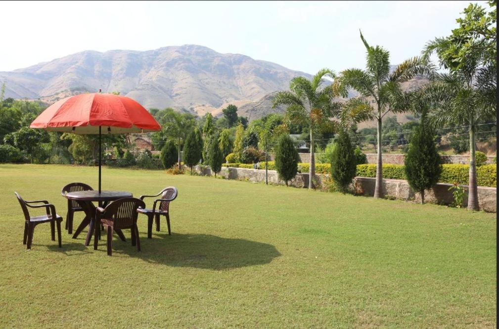 Meera Valley Resort By Nexottel Udaipur Extérieur photo